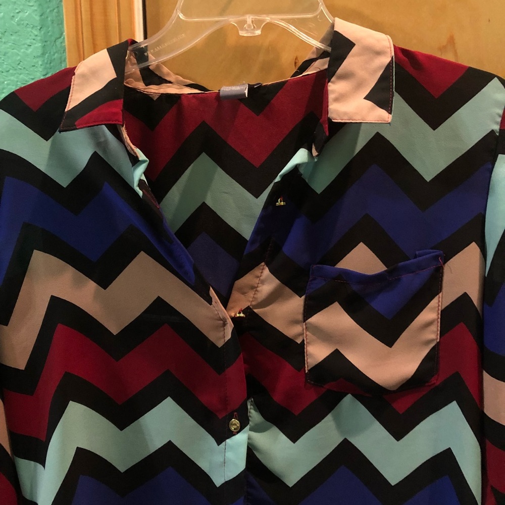 Button up top - Picture 3 of 8